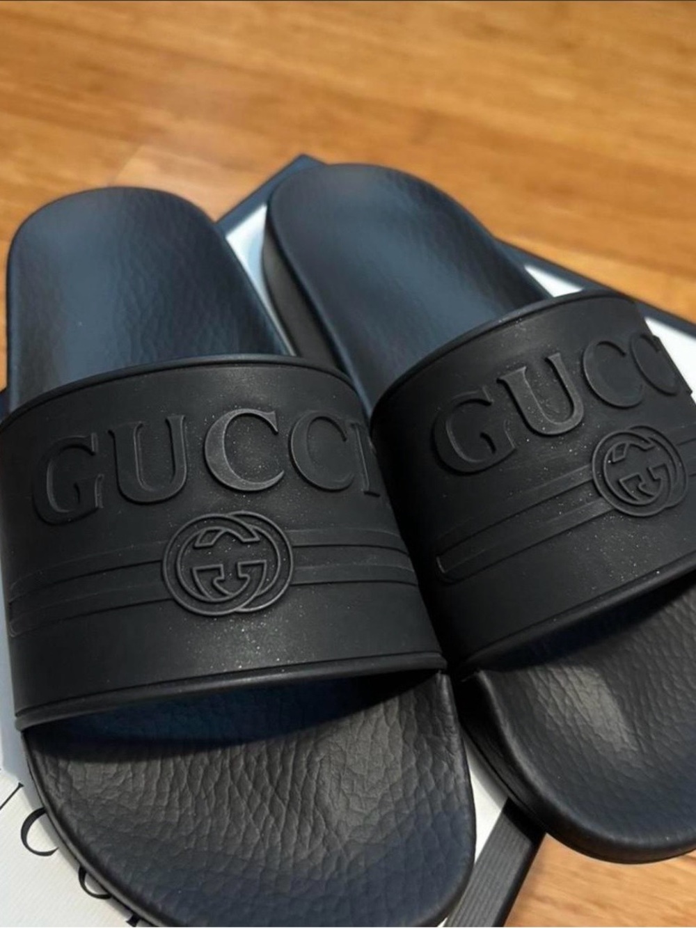 Gucci slides size 7